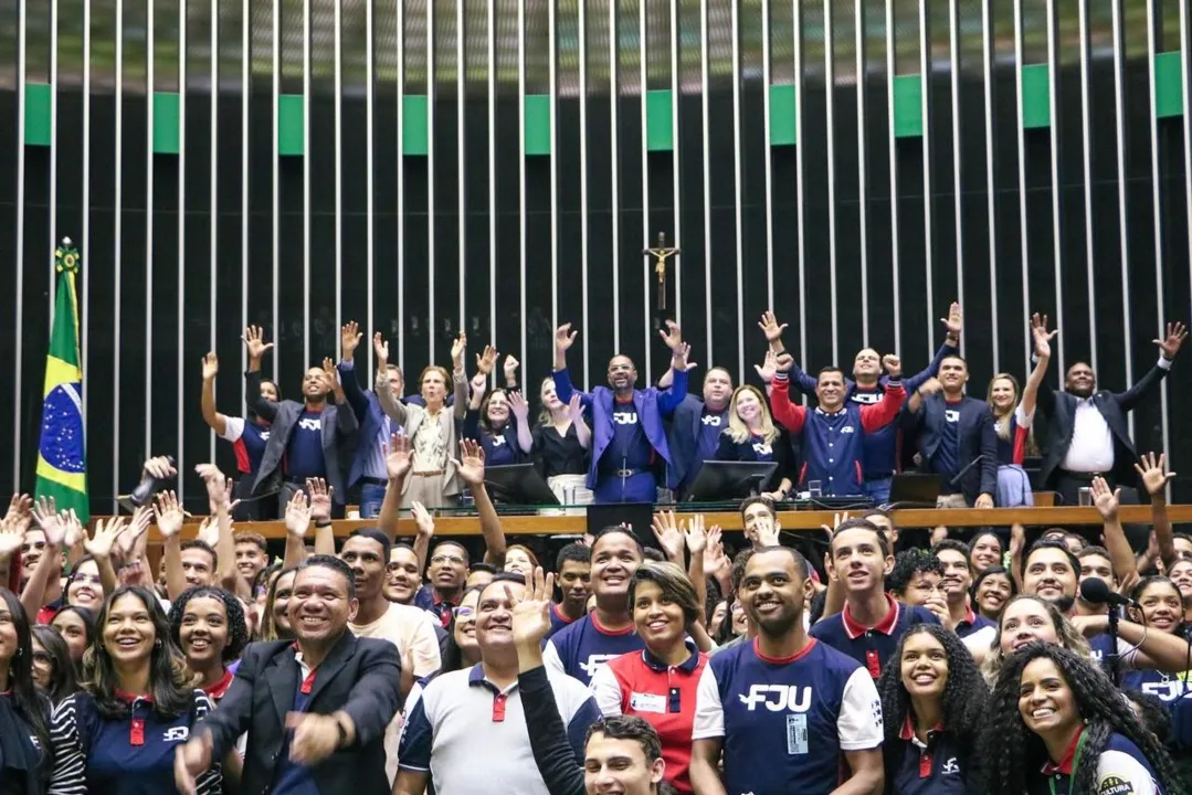 Os deputados Márcio Marinho, Julio Cesar Ribeiro e Maria Rosas foram membros da Força Jovem da Universal (FJU)