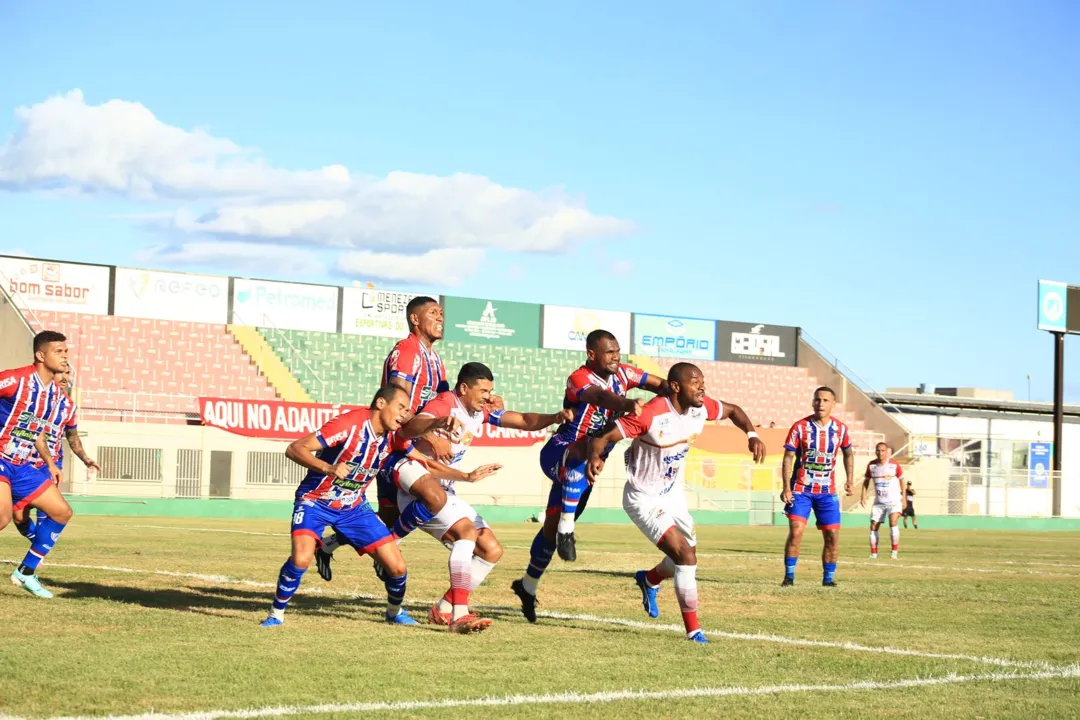 Em casa, Juazeirense estreou com empate