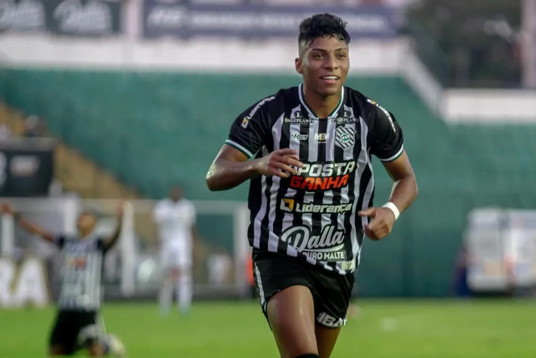 Alisson Santos, destaque do Figueirense na Série C