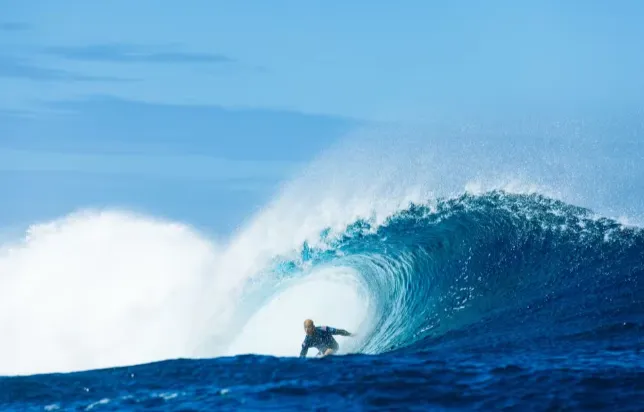 Kelly Slater, maior campeão da história, anuncia a aposentadoria da WSL.