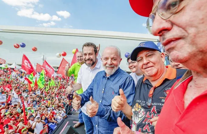 Lula esteve na Arena Corinthians, em ato do Dia do Trabalhador