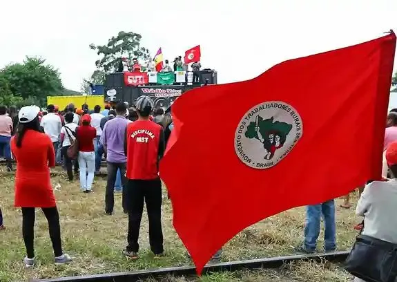 MST diz ter produzido 3.200 marmitas em um dia