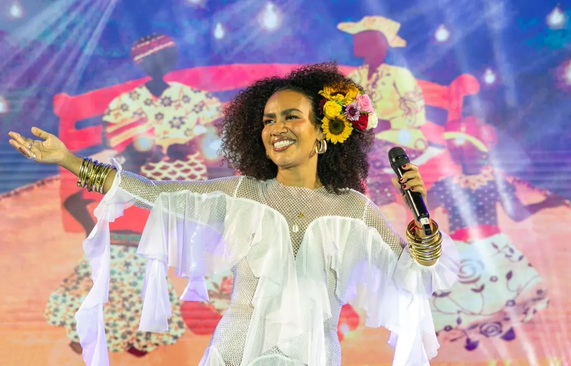 Artista realiza mais uma edição do show Santo de Casa em Salvador