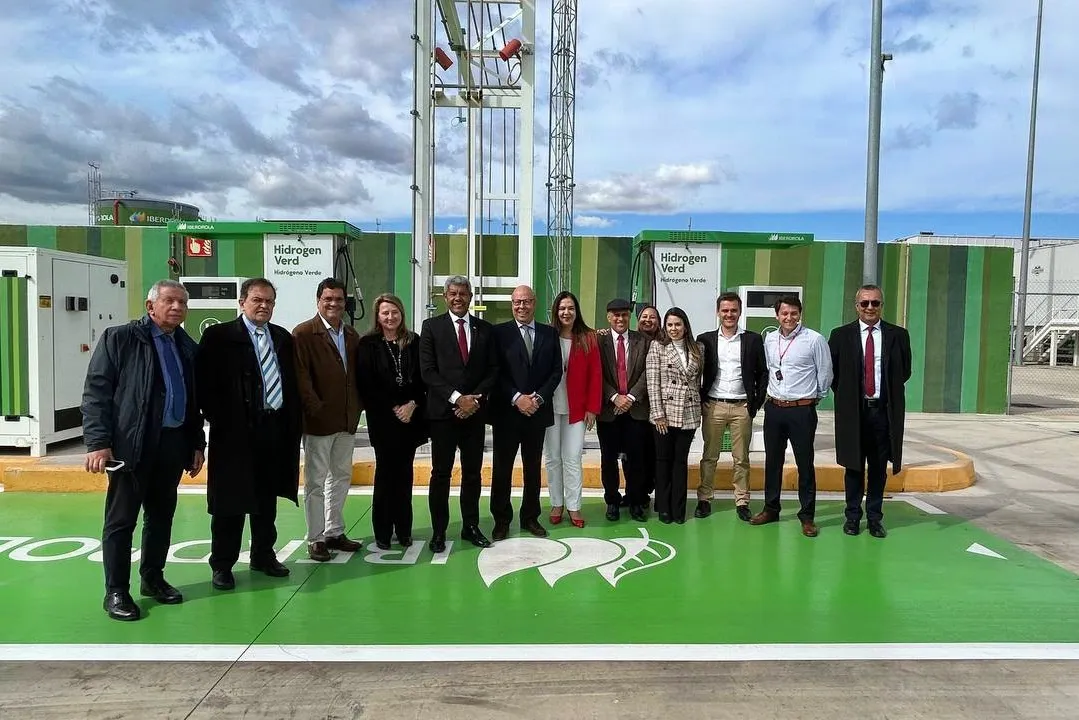 Visita foi aos cerca de 60 ônibus que fazem parte da rede de transporte público na cidade de Barcelona