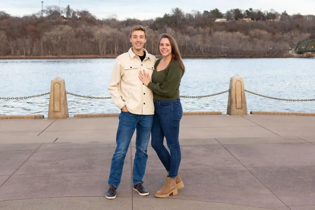 Madison Bergmann e seu noivo, Sam Hickman, deveriam se casar em 27 de julho
