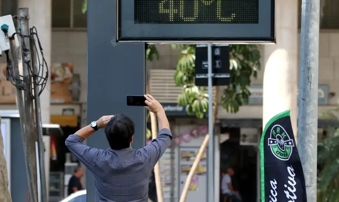 Terceira onda de calor de 2024 começa nesta segunda-feira