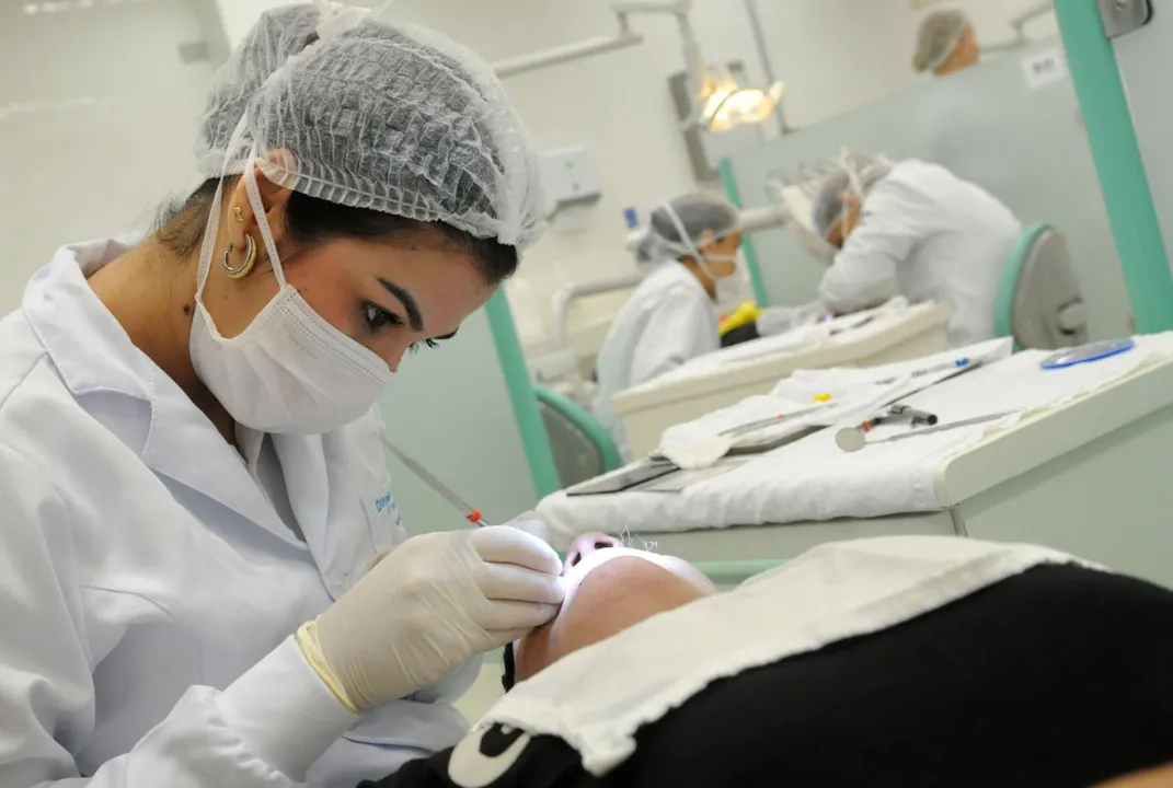 Odontologia sempre dependeu de materiais e equipamentos para oferecer um atendimento de excelência