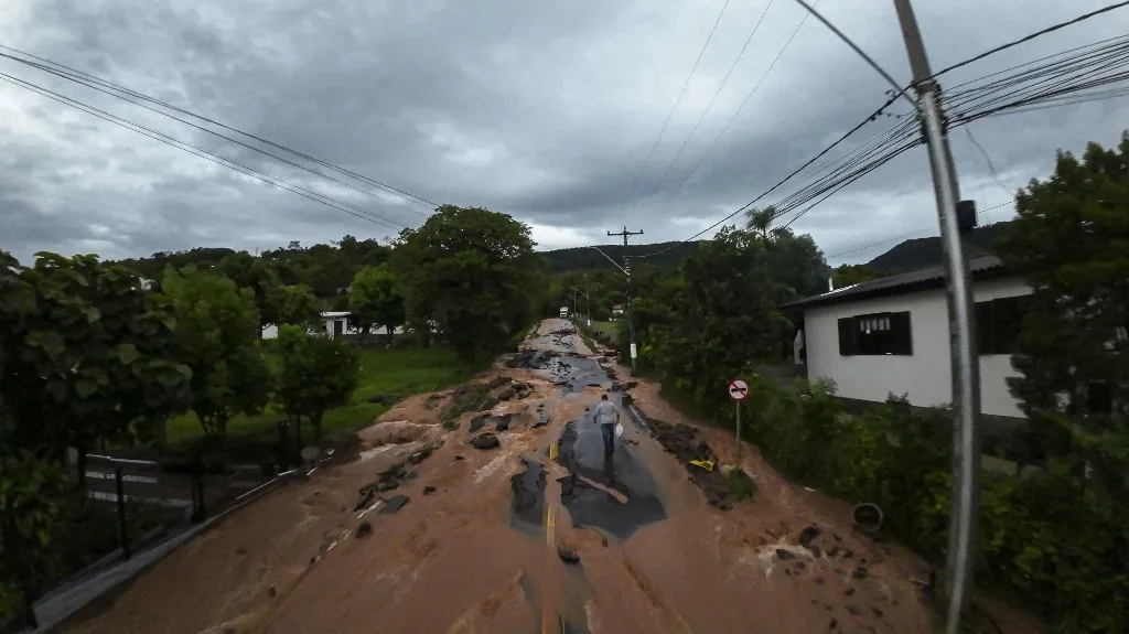 As áreas mais afetadas são as  comunidades guaranis localizadas na região metropolitana de Porto Alegre