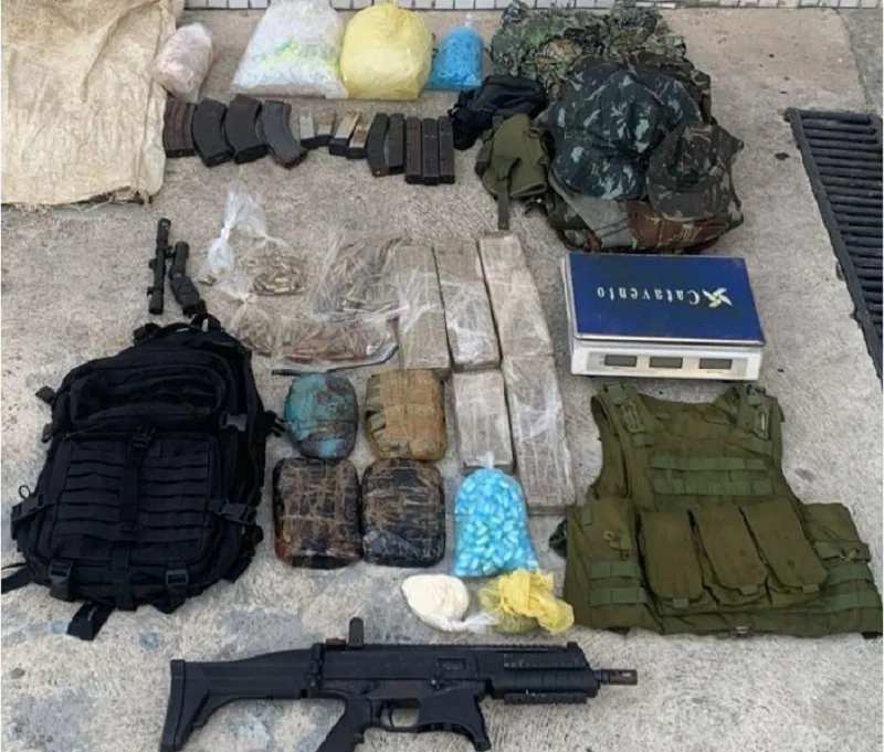 Material pertencia a facção criminosa