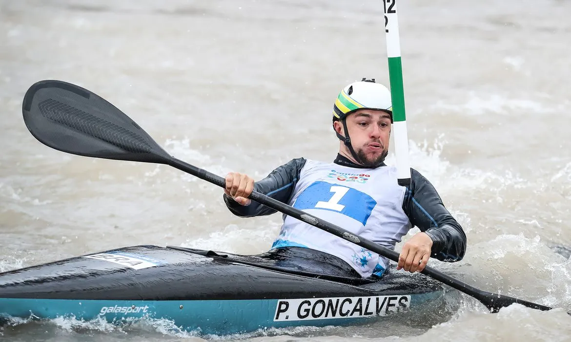 O atleta brasileiro conseguiu a classificação ao vencer a prova do K1 (caiaque) da seletiva de canoagem slalom disputada no Parque Radical de Deodoro, no Rio de Janeiro