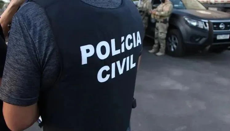 Imagem ilustrativa da imagem Polícia firme e forte