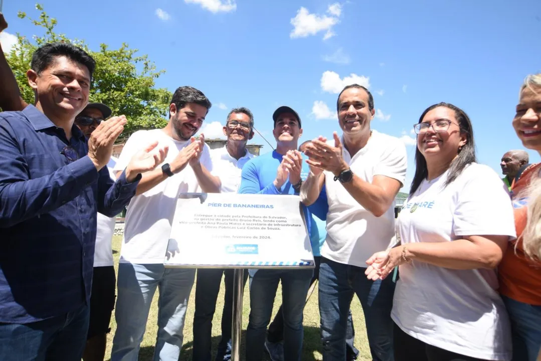 Entrega de obras em Ilha de Maré