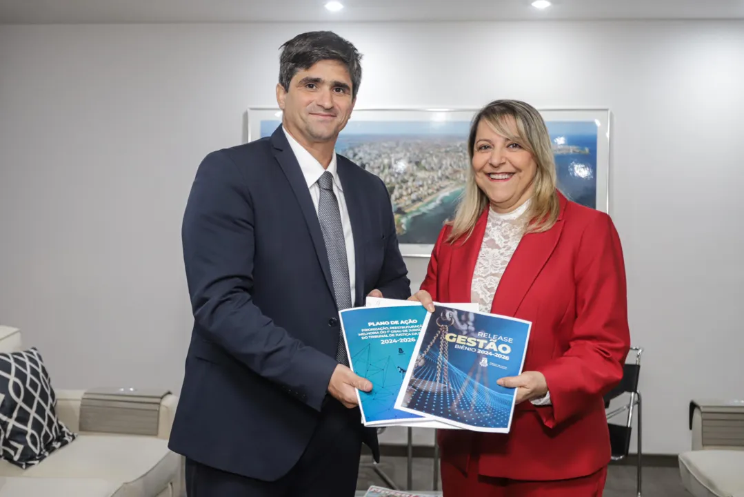 Em visita institucional, Cynthia Resende apresentou plano de gestão à direção do Grupo A TARDE