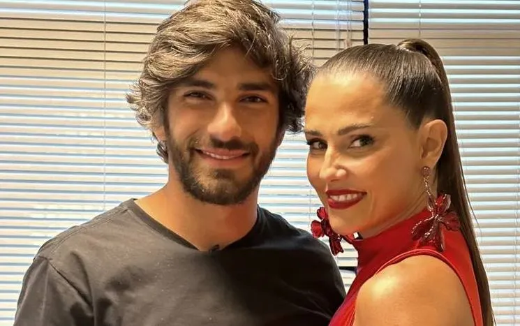 Hugo e  Deborah se conheceram no Instagram