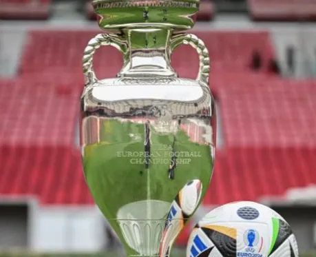 Repescagem define últimos 3 classificados para a Euro 2024.