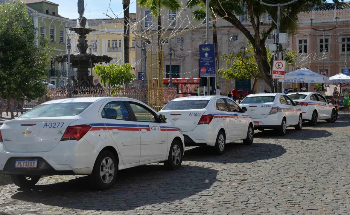 O credenciamento será realizado através de etapas