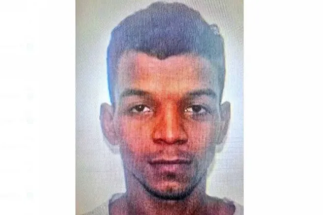 Paulo Sérgio de Lima, de 29 anos, se entregou à polícia no final do dia, após três horas de sequestro.