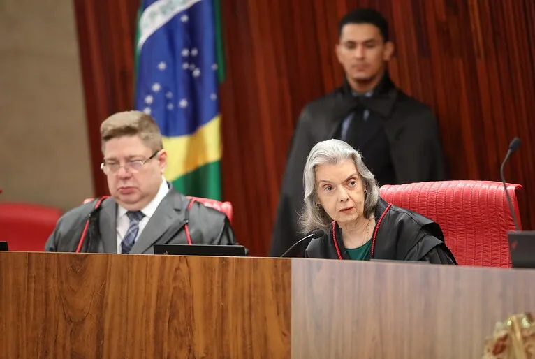 A ministra Cármen Lúcia é a relatora do processo