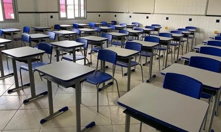 Situação afetou diretamente cerca de 365 alunos