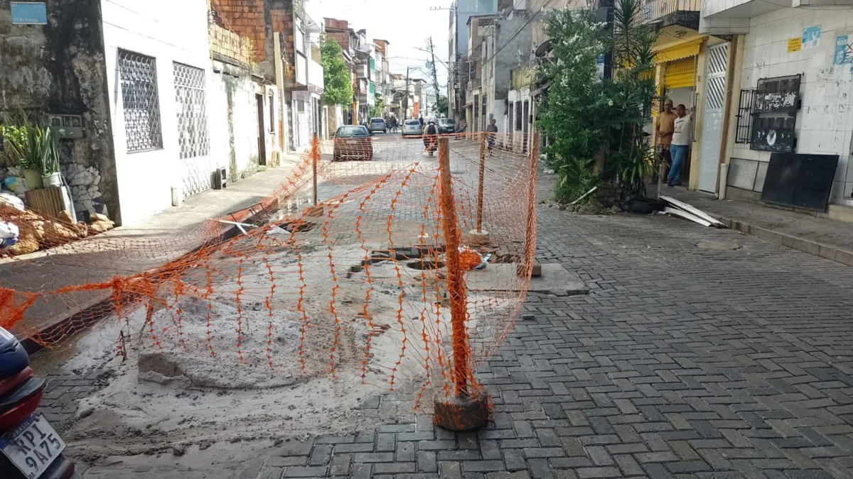 Imagem ilustrativa da imagem Tráfego de veículos é interditado na Rua Direta do Curuzu