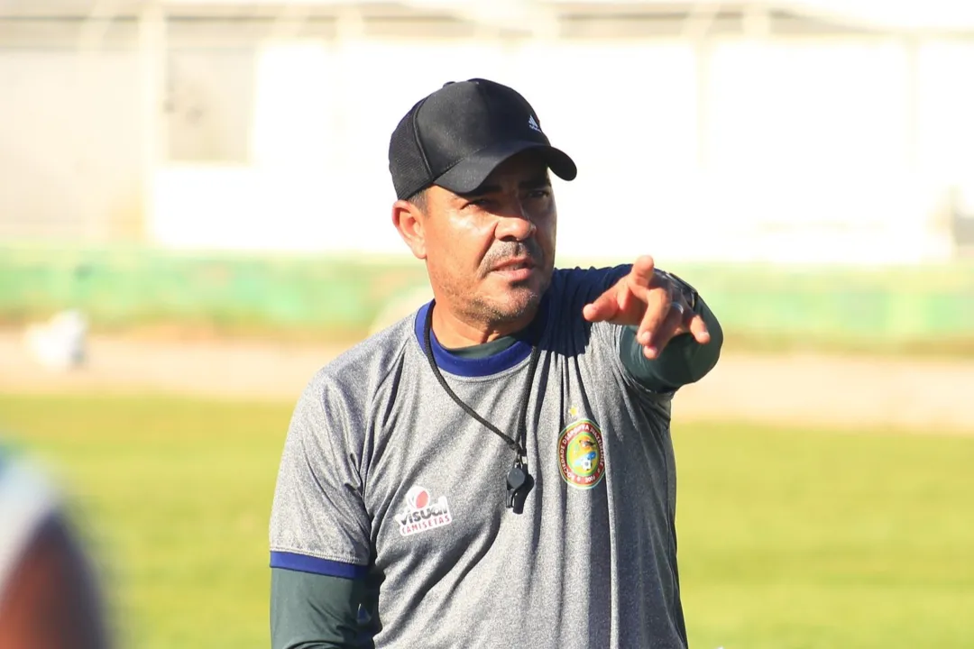 Evandro Guimarães, técnico da Juazeirense