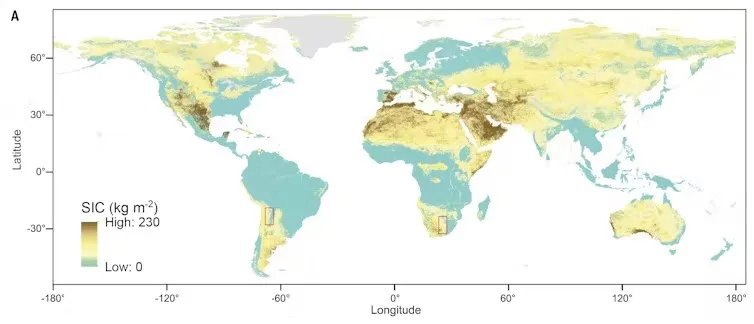 A distribuição global de carbono inorgânico nos 2 metros superiores do solo