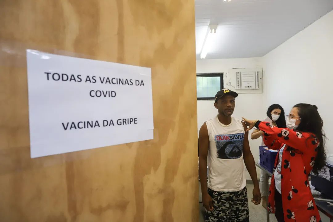 Vacinação e medidas preventivas são essenciais