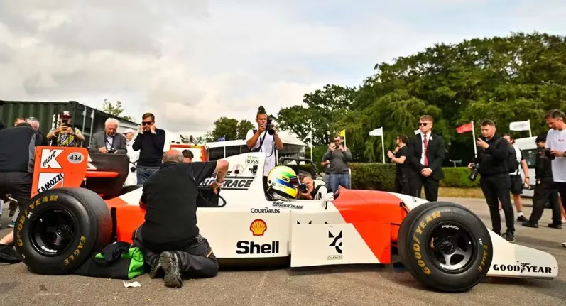 Sebastian Vettel guiará última McLaren de Ayrton Senna na F1 em Imola.