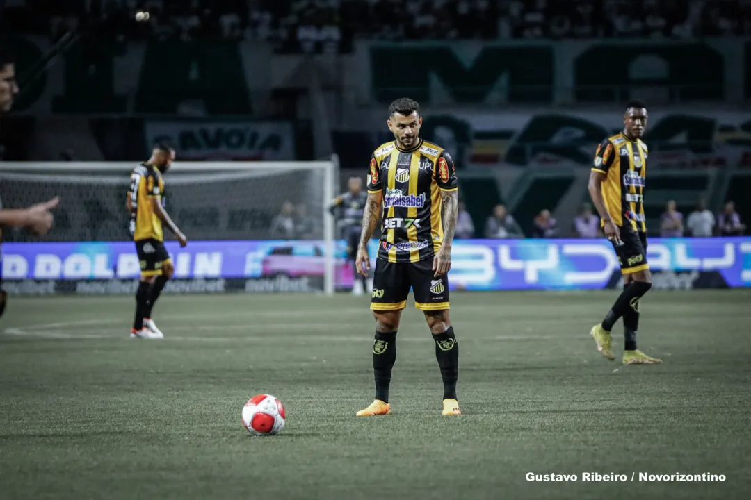 Lateral está a cinco temporadas na equipe paulista e já participou de 152 jogos, tendo marcado três gols