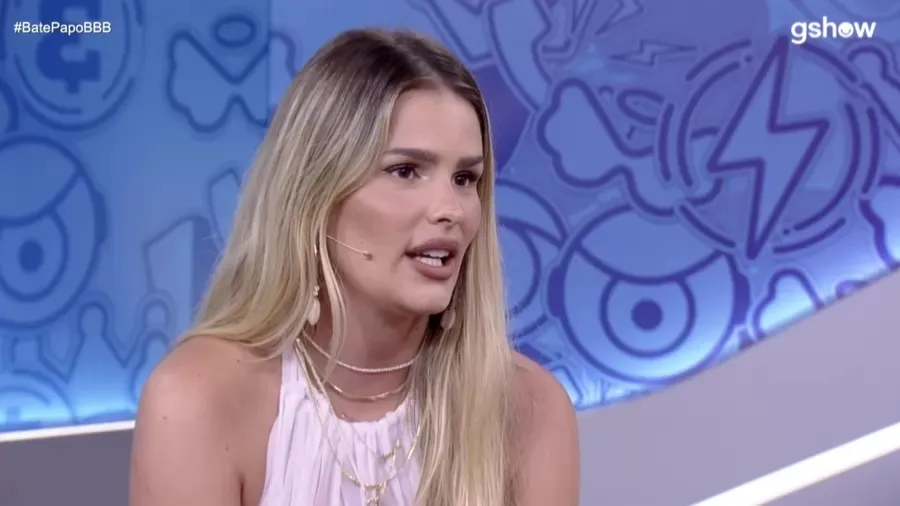 Yasmin assistiu a um VT de discussão com o baiano e comentou a rivalidade com ele