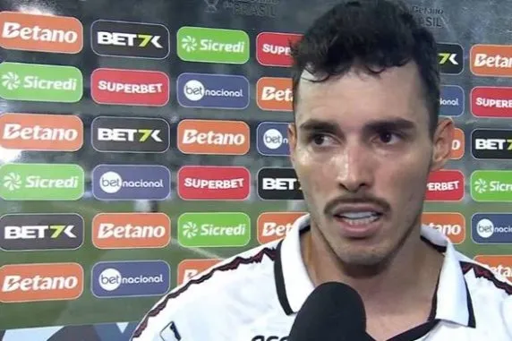 Zeca concedeu entrevista após a derrota