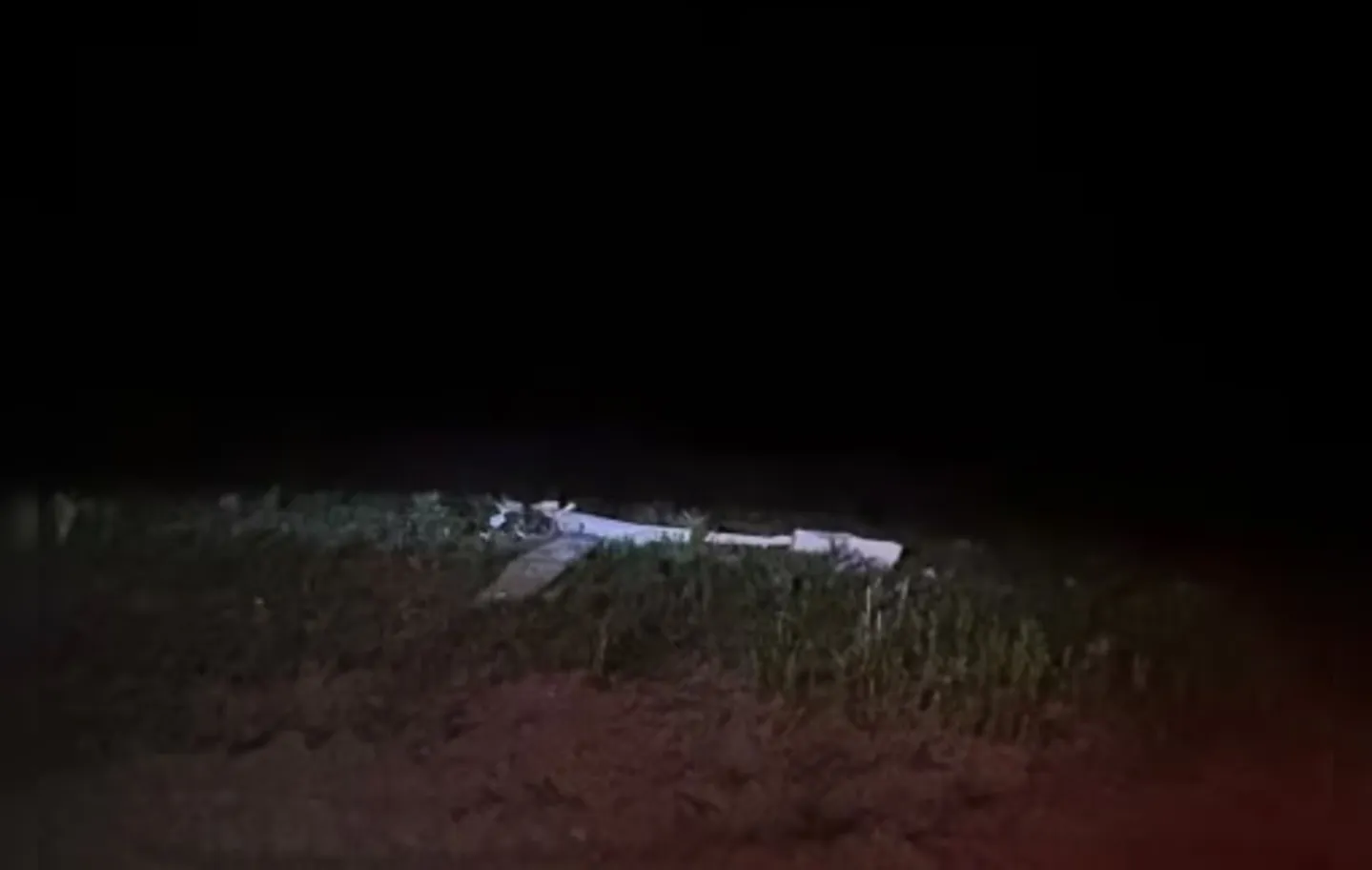 Imagem ilustrativa da imagem Aeronave cai em área rural no oeste da Bahia; piloto morreu