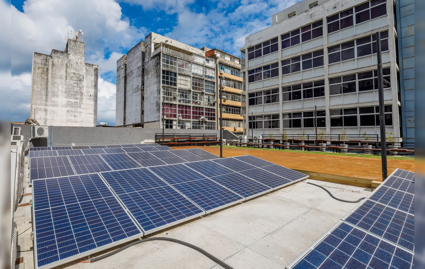Geração solar brasileira  já ultrapassa  a marca de 28 GW