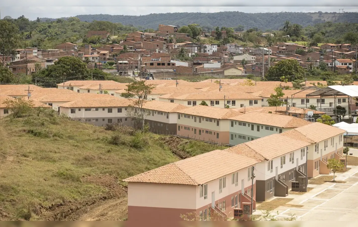 O déficit habitacional absoluto por região é  de 1.761.032 no Nordeste