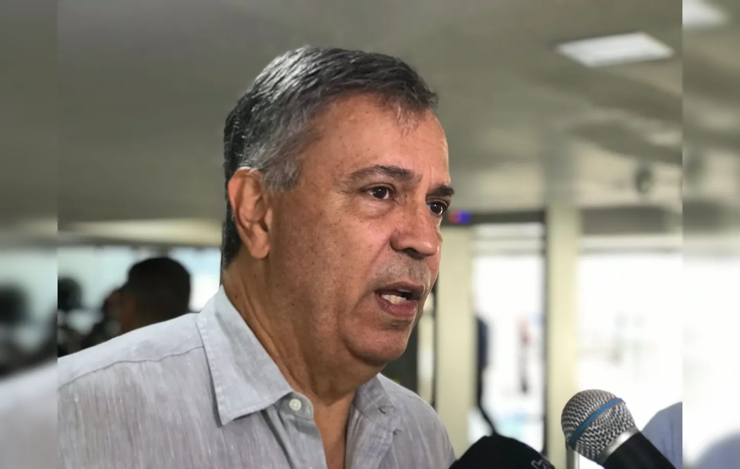 "Partido independente, sem coligação e sem aliança com ninguém", diz Félix sobre PDT