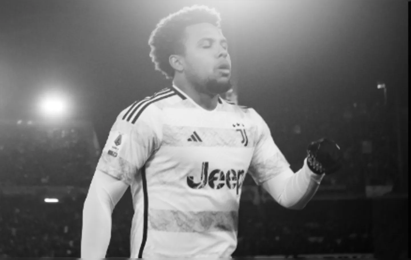 McKennie, da Juventus, é vítima de ofensas racistas em jogo Copa Itália.