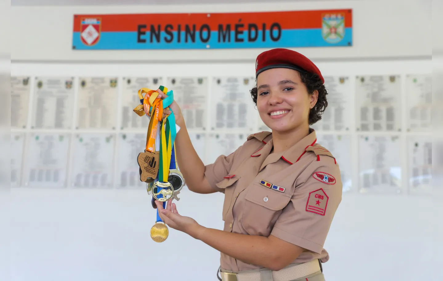 Hanna Barbosa, aluna medalhista do Colégio Militar de Salvador em 2023