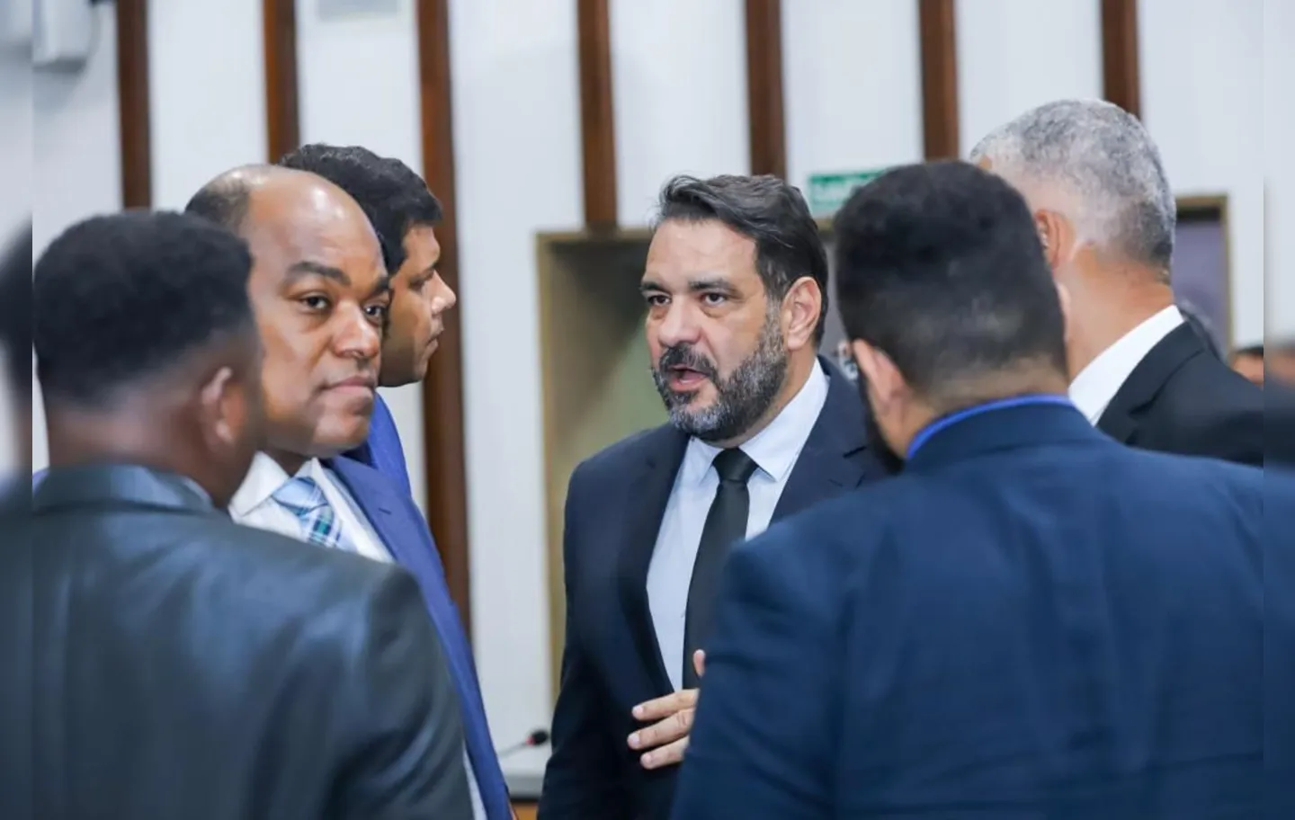 Bancada de oposição teria tentado viabilizar a candidatura de Fabrício Falcão