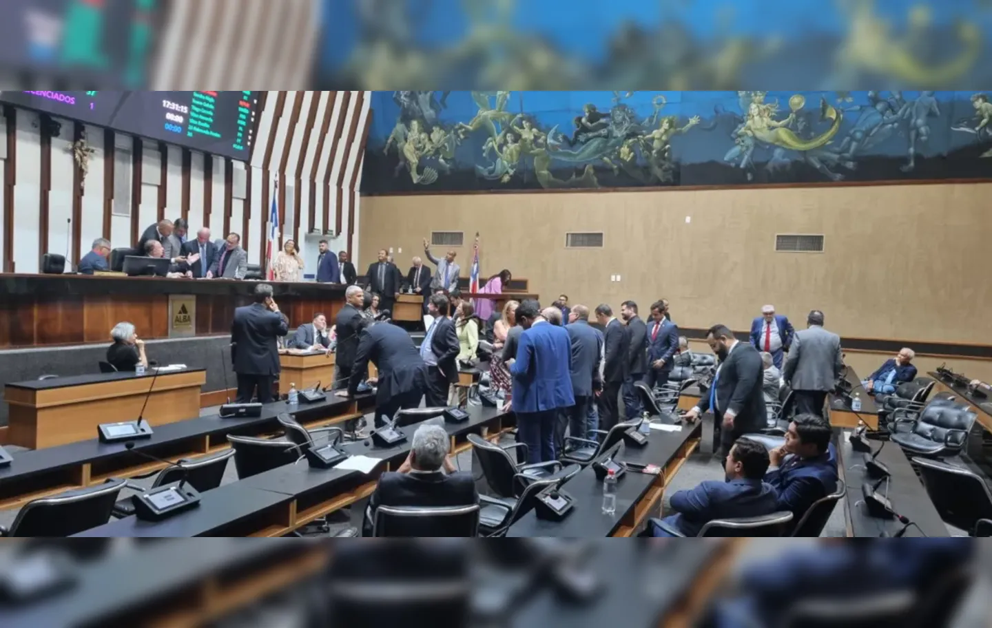 Proposta abre caminhos para um possível terceiro mandato de Adolfo Menezes (PSD)