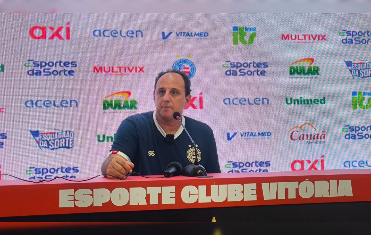 Rogério Ceni durante entrevista coletiva após o Ba-Vi no Barradão.