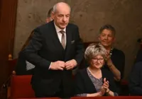 Hungria elege novo presidente após renúncia por indulto polêmico