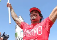 Medina se classifica às quartas de final no circuito mundial de surfe imagem
