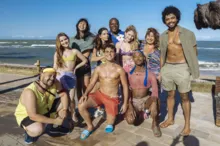Imagem ilustrativa da imagem Atores dão spoilers de filme em Porto Seguro: "amizade e humor"