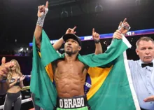Imagem ilustrativa da imagem Campeão olímpico, Robson Conceição inaugura academia de boxe; confira