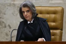 Imagem ilustrativa da imagem Cármen Lúcia vota para receber queixa de Bolsonaro contra Janones
