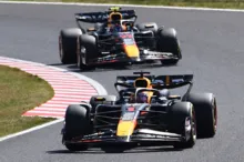 Imagem ilustrativa da imagem Com dobradinha da RBR, Max Verstappen vence GP do Japão de F1