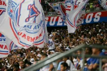 Imagem ilustrativa da imagem Com ingressos mais caros, Bahia abre venda para duelo contra o Grêmio