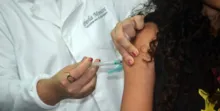 Imagem ilustrativa da imagem Doses da vacina contra a dengue esgotam em Salvador e Feira de Santana