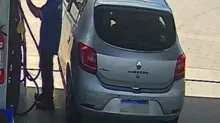 Imagem ilustrativa da imagem Dupla rouba carro, abastece sem pagar e acaba presa