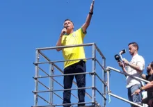 Imagem ilustrativa da imagem Em ato no Rio, Bolsonaro chama Lula de “ladrão apoiador de ditaduras”